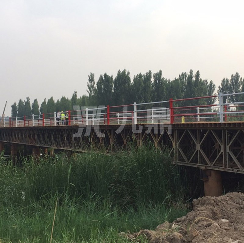 河(he)北冀通(tong)路橋-北(bei)京新機(ji)場至悳州(zhou)高速公路施工鋼(gang)便橋(qiao)