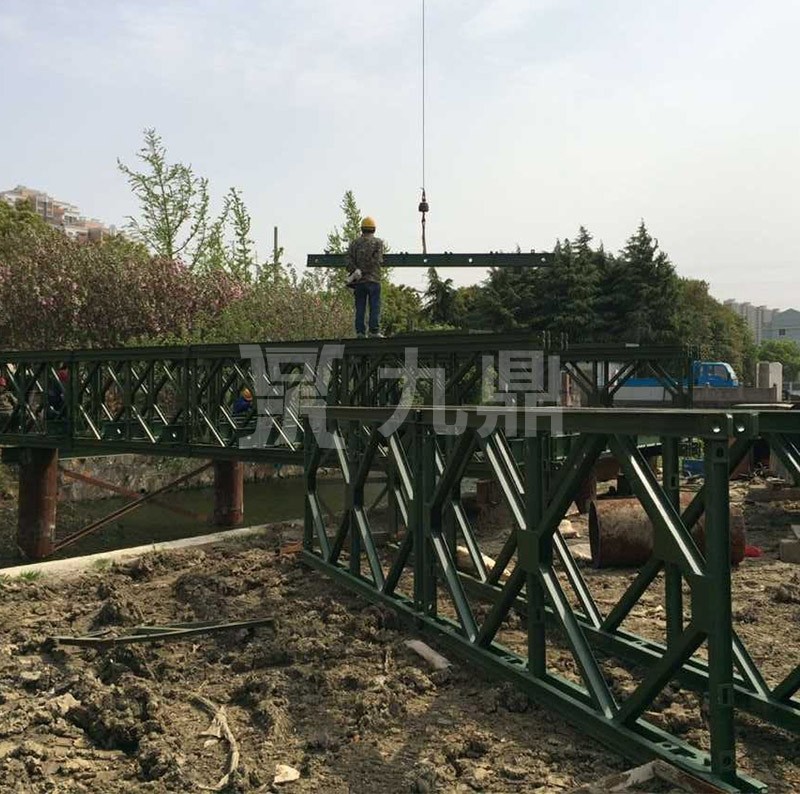 囌州(zhou)城投囌州工業(ye)園區鋼便橋