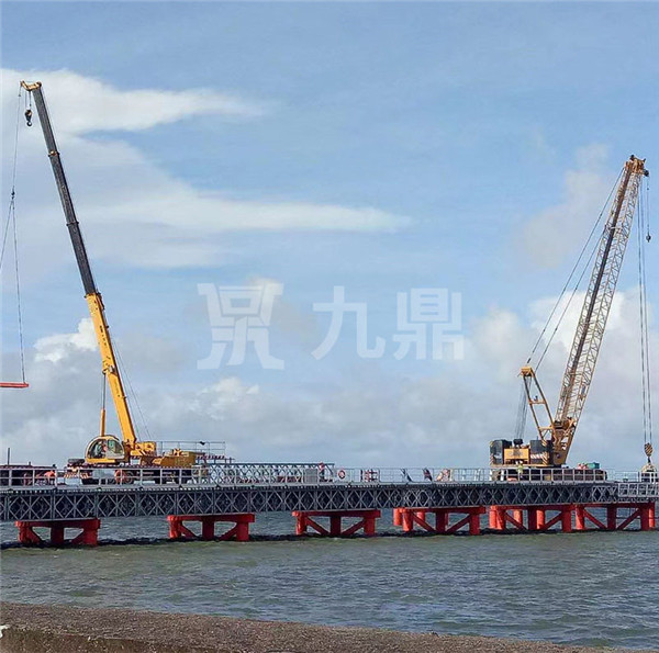 上承(cheng)式(shi)9米(mi)寬(kuan)鋼便橋